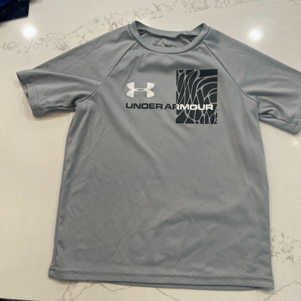Boys under armour shirt